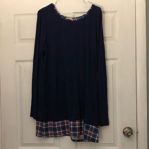 Celeste 3x Navy and plaid tunic with fun back!